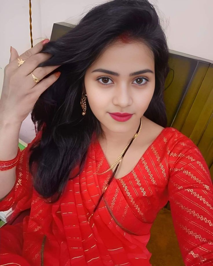 High profile new model Shruti Sharma call girl home and hotel service